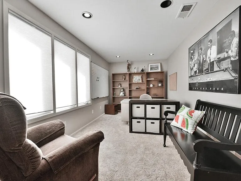 659 Dillon Dr — Photo 26