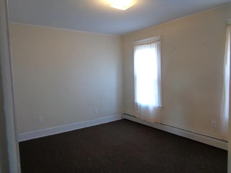 69 Brewster St #3 — Photo 9