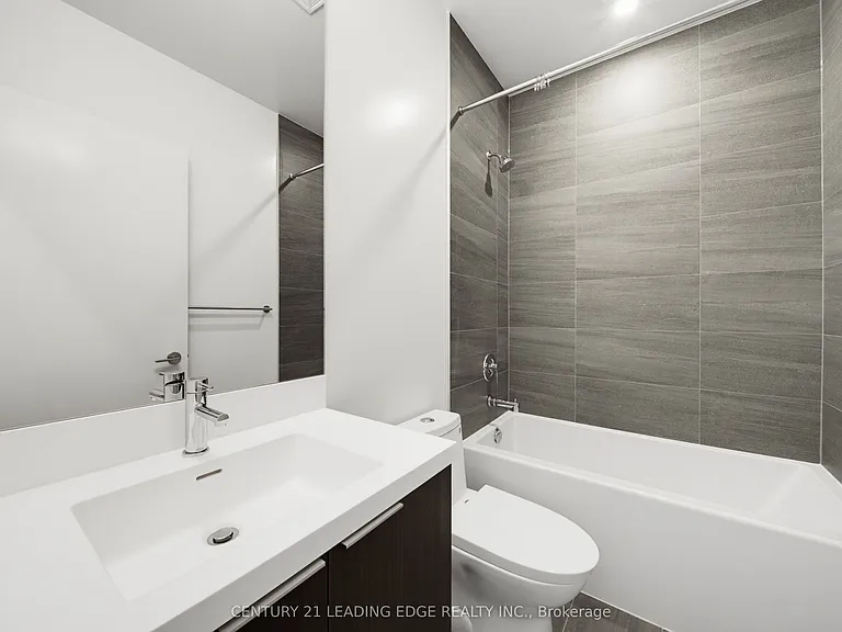 400 King St W #908 — Photo 20