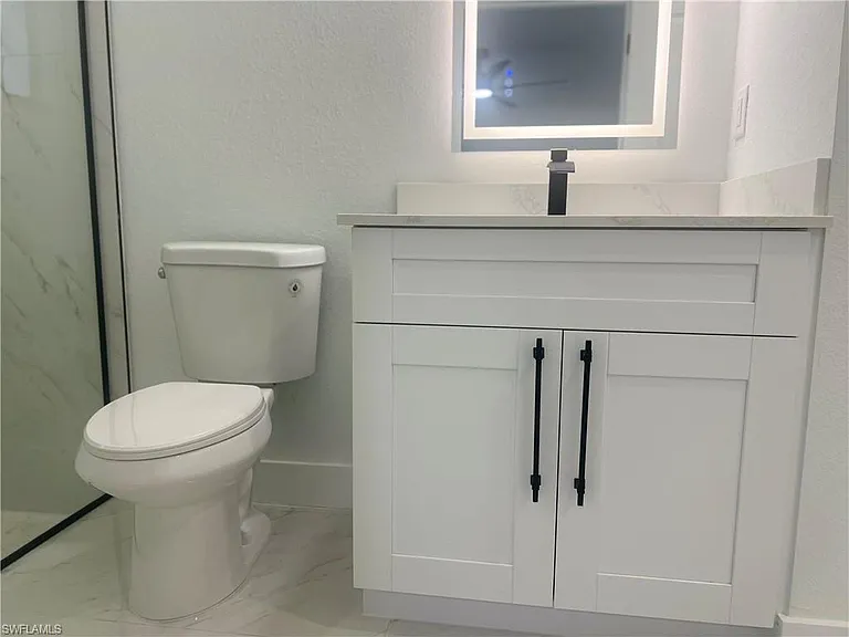 2403 Dogwood Ave N — Photo 15
