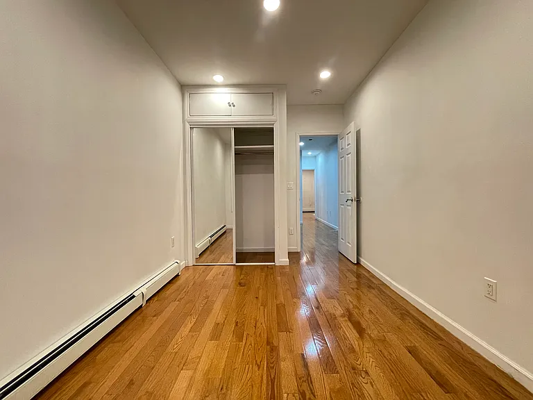 739 Franklin Ave #2 — Photo 9