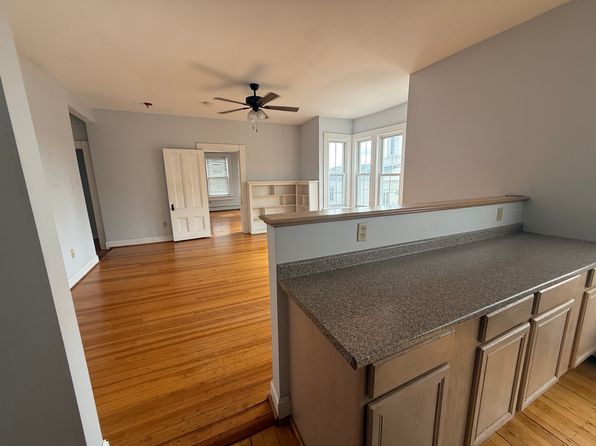 187 Main St APT 4