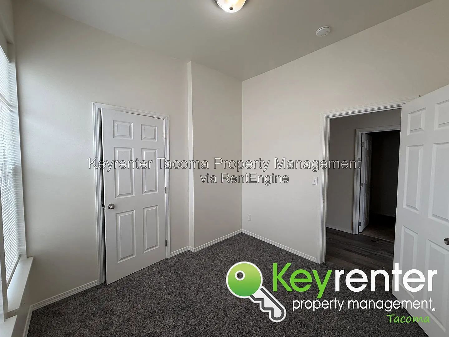 2 bed, 1.0 bath, $1,400 — Photo 4