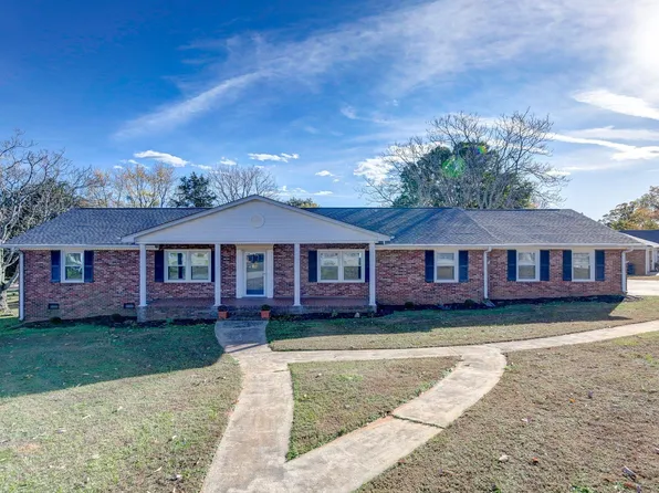 213 Edgewood Dr, Mauldin, SC 29662