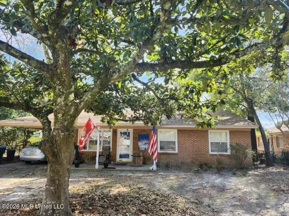 2306 Curcor Dr, Gulfport, MS 39507