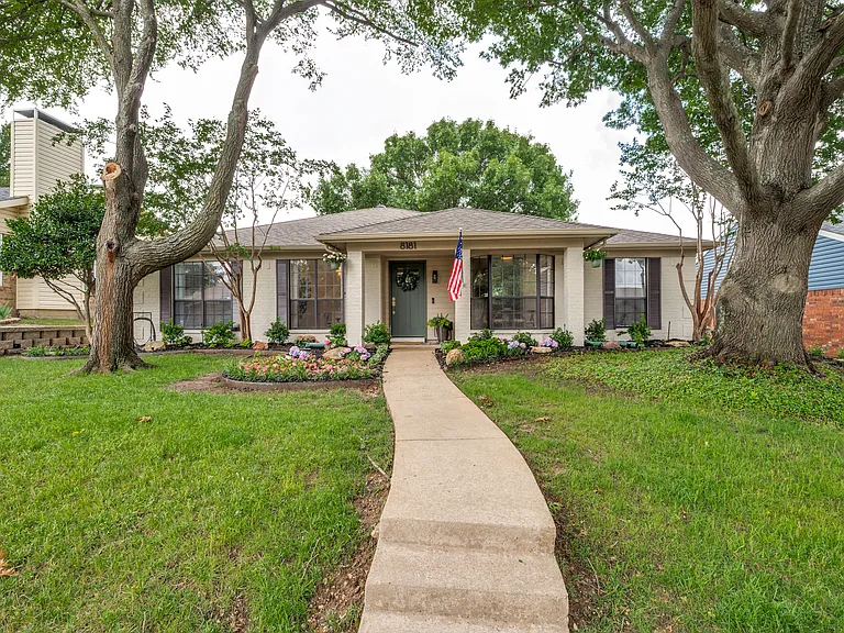 8181 Willow Creek Dr — Photo 5