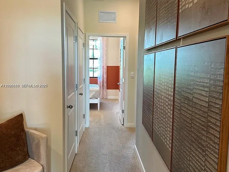 853 SW 12th St — Photo 14