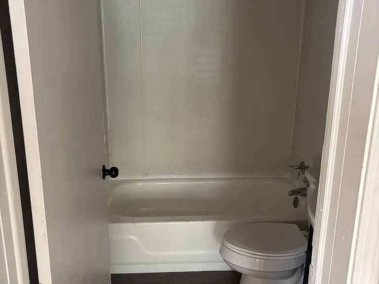 1207 E Main St — Photo 1