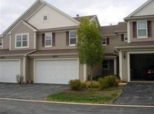 2840 Glacier Way UNIT B, Wauconda, IL 60084
