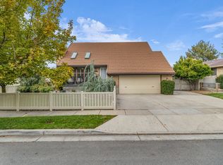 5200 S Clover Meadow Dr, Murray, UT 84123
