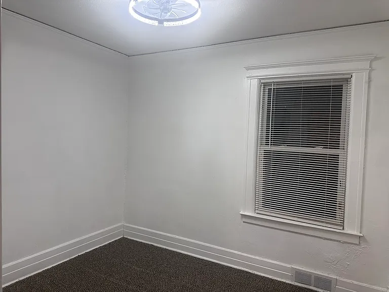 3352 Hudson Ave — Photo 11