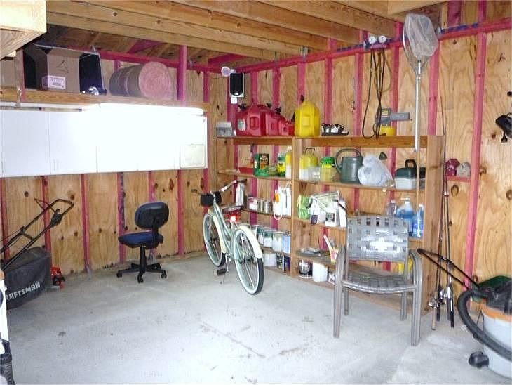 1st image of 304 Thistlewood Ct