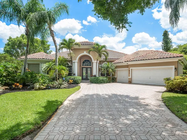 911 Forest Glen Lane, Wellington, FL 33414