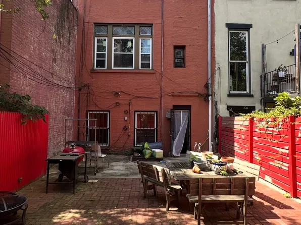 379 Grand Avenue image 2 of 5