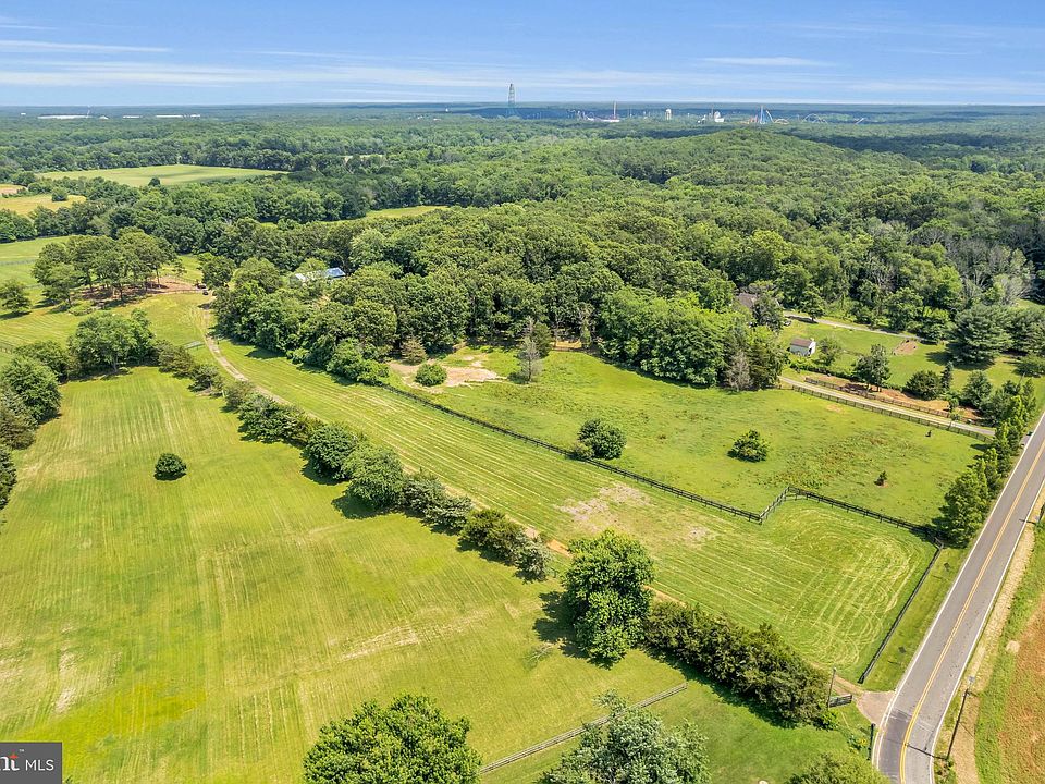 53 Millers Mill Rd, Cream Ridge, NJ 08514 MLS NJMM2000996 Zillow