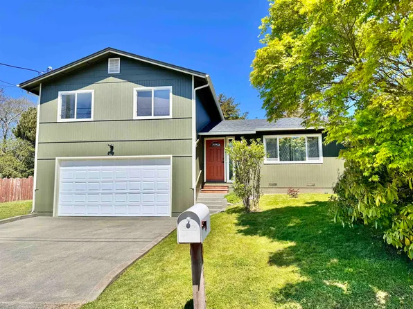 2510 Peveler Ave, Crescent City, CA 95531