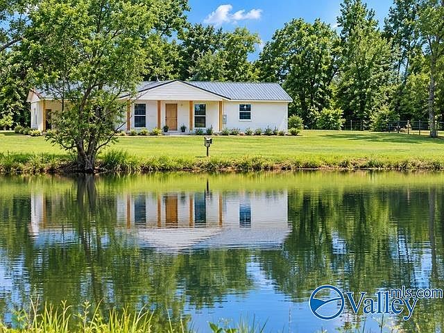 1st image of 199 Twin Lakes Dr