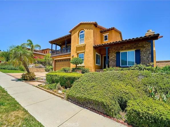 7870 Sanctuary Dr, Corona, CA 92883