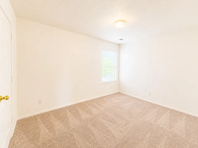 2067 Violeta Cir SE — Photo 23