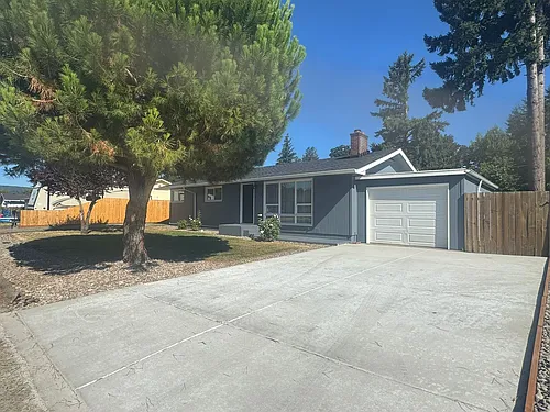 1548 Bryant Ave Photo 1