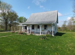 12827 S Packerton Rd, Silver Lake, IN 46982