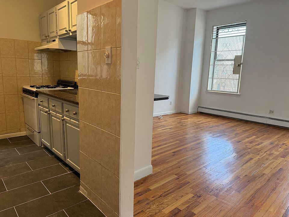 1st image of 51 W 131st St APT 5E