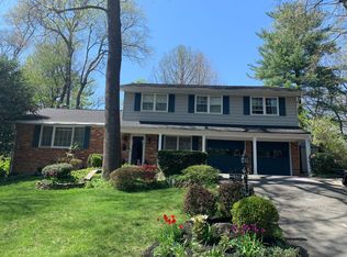 8310 Chivalry Rd, Annandale, VA 22003