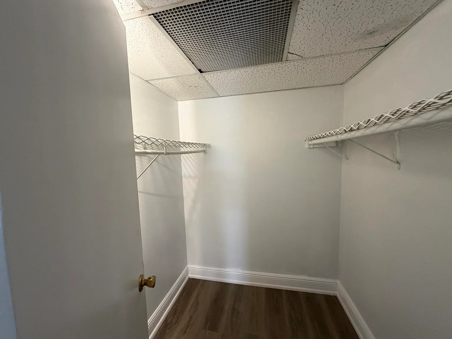 2 bed, 2.0 bath, 1081 sqft, $1,849 — Photo 1