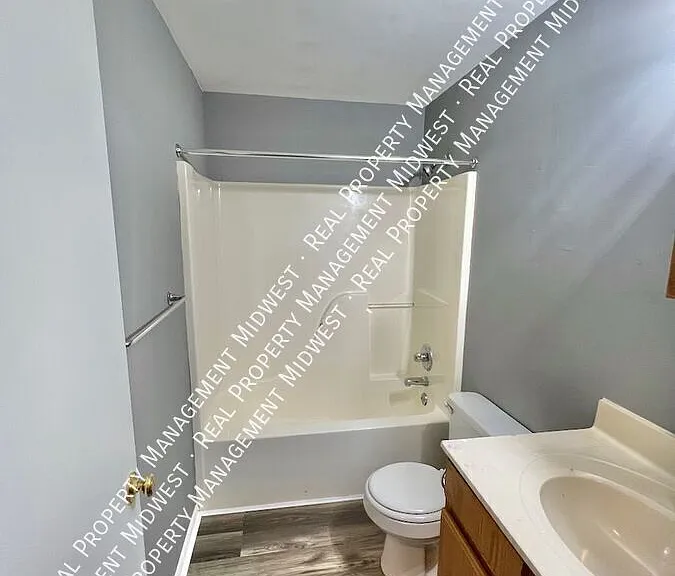 19 Gilbert Ave #18 — Photo 6