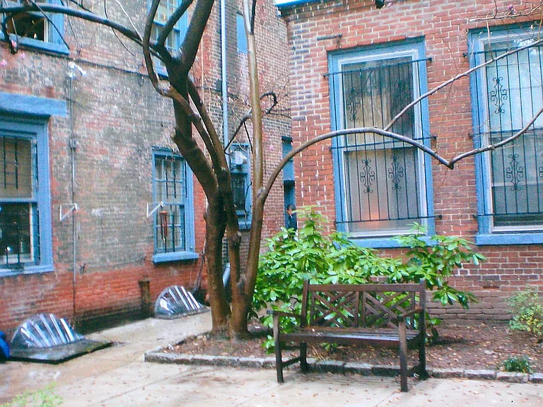 1126 Spruce St #5 — Photo 7