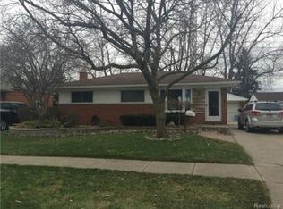 31649 Iroquois Dr, Warren, MI 48088