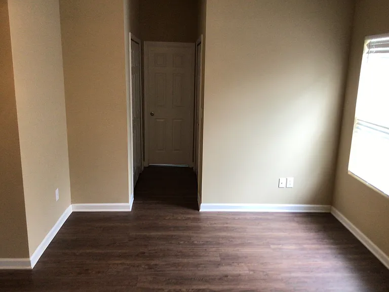 1045 Brookgreen Ln — Photo 6