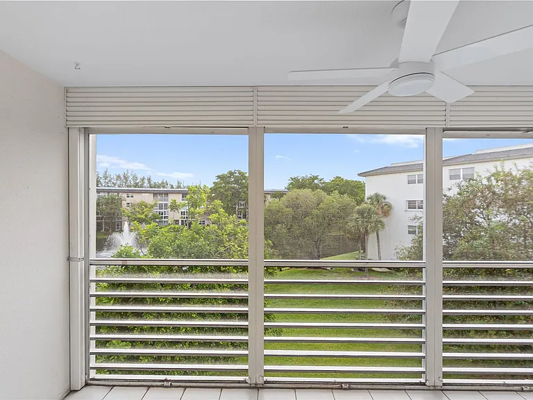 1801 Eleuthera Point #J3 — Photo 36