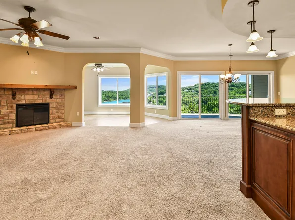 245 Cove Crest #202, Kimberling City, MO 65686