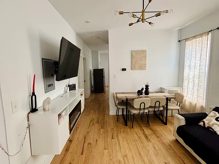 43 Bragaw Ave #1 — Photo 3