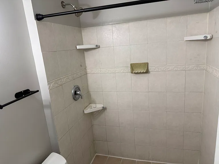 917 Hamilton St NW — Photo 6