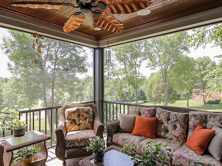 13204 Longwood Ln — Photo 49