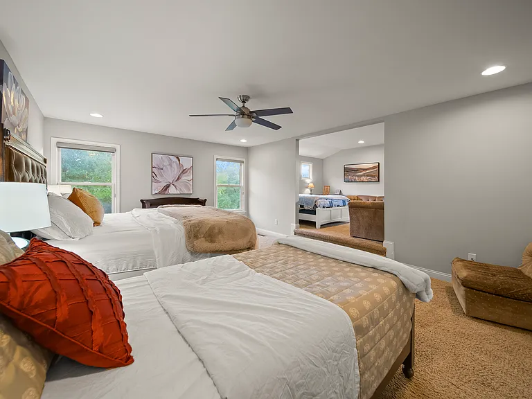 10599 Geist View Dr — Photo 26