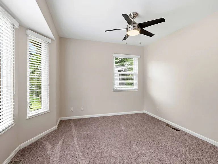 4026 Columbia Rd — Photo 14