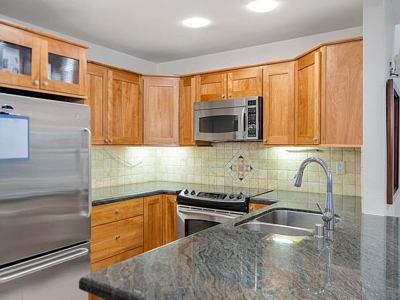 4th image of 4135 Porte De Palmas Unit 215
