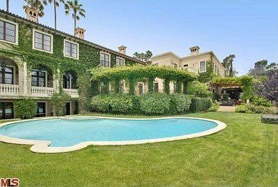1st image of 210 N Carolwood Dr