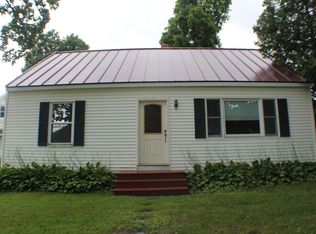 31 Belgrade Rd, Oakland, ME 04963