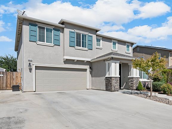 4th image of 4016 E Kaweah Avenue