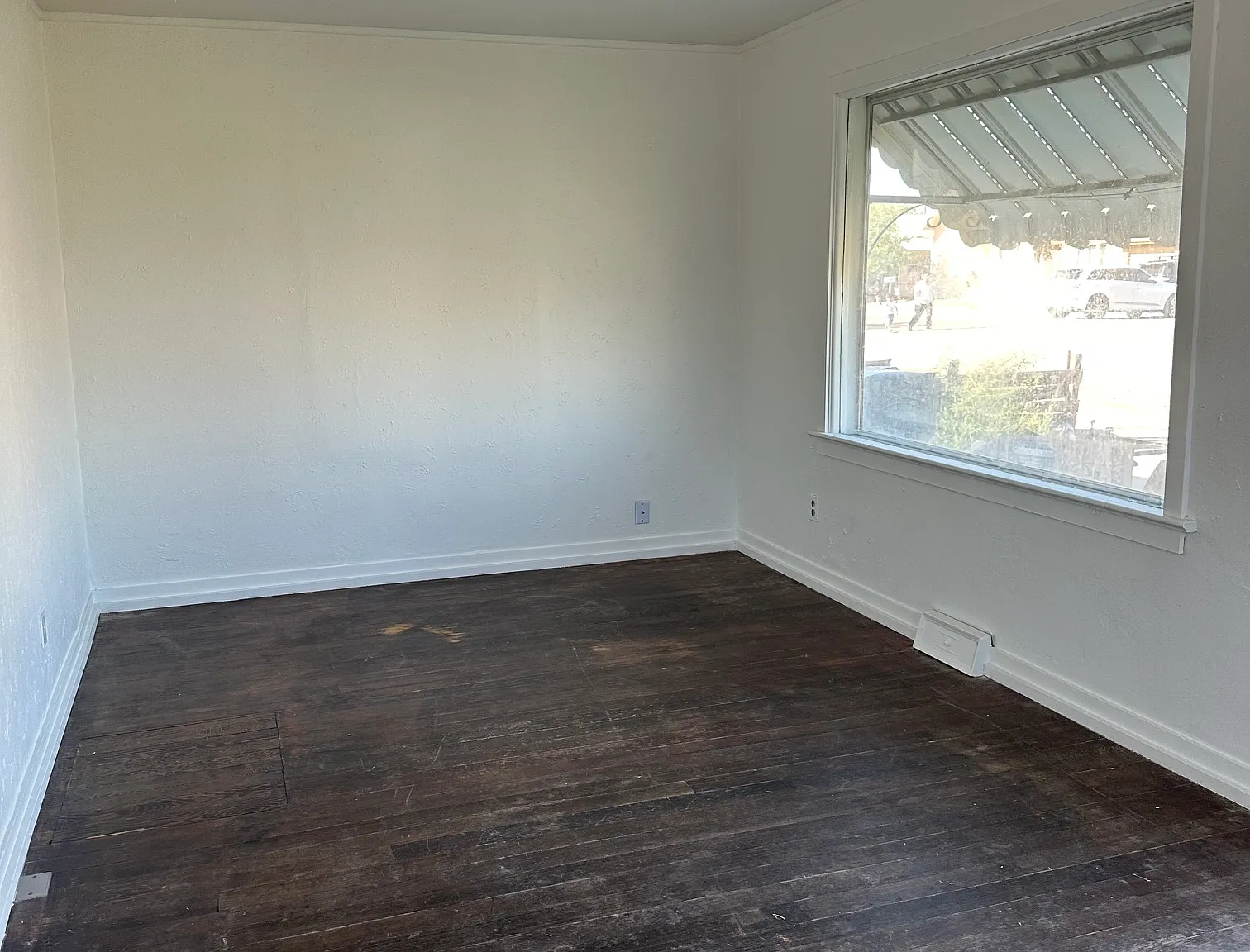 3 bed, 1156 sqft, $1,500 — Photo 2