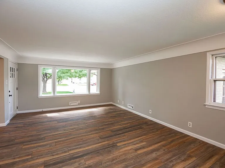 822 Walnut St — Photo 6