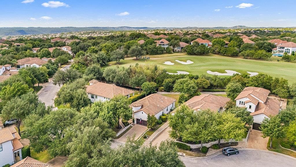 11712 Red Oak Valley Ln