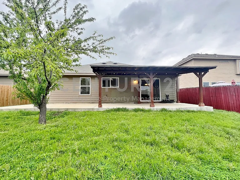 9925 Amaryllis Ln — Photo 12