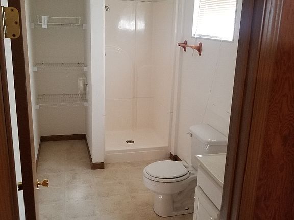 5th image of 5 Youngridge Dr