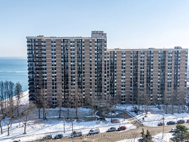 500 Green Rd #1218 — Photo 2