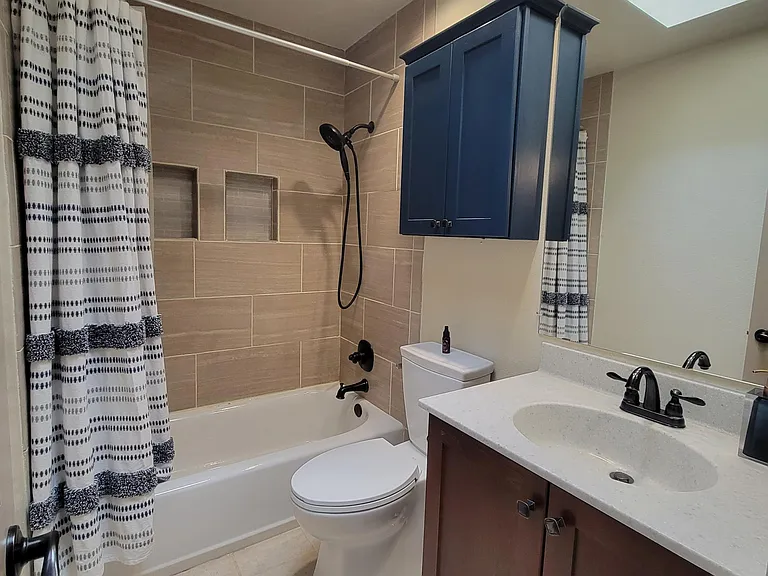 2121 Avenida De Las Alturas — Photo 22